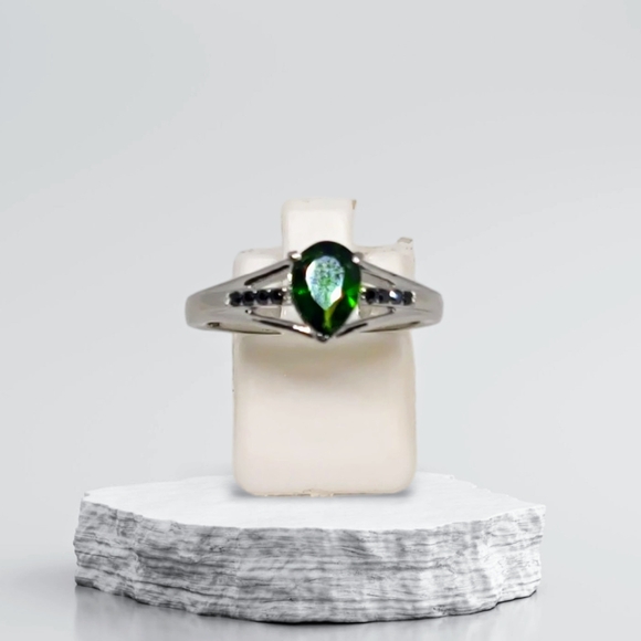NEW Chrome Diopside & Black Diamond Ring Size 8 - Picture 3 of 12